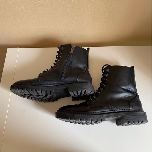 Steve Madden Combat boot - Vegan 'leather' - Picture 7 of 11